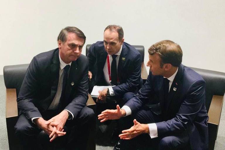 Após anunciar cancelamento, Bolsonaro encontra Macron e o convida a visitar Amazônia